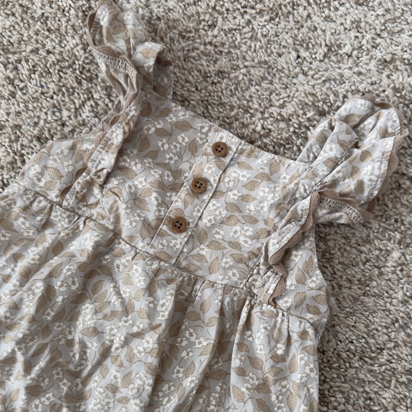 Carter’s baby girl toddler girl one piece romper onesie outfit size 12 months - Picture 3 of 7